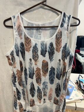 Women's Feather Print Tank Top - White, Blue & Brown